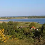 Appartement To Hus - Stoertebeker Mit Kamin By Interhome